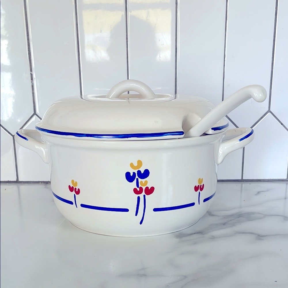 Vintage Riva Designs Ceramic "Tulips" Soup Tureen w/Lid & Ladle, Made in Japan